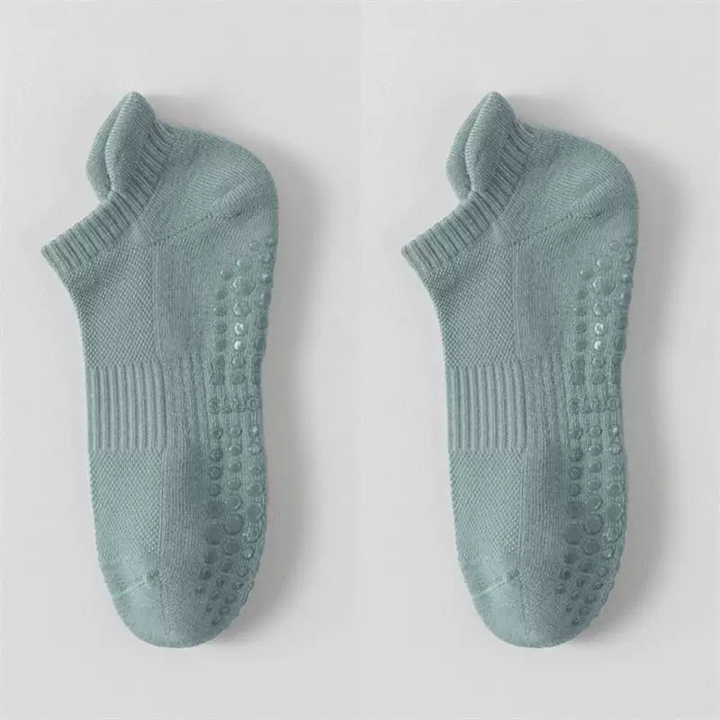 Findszx | Men’s Cushioned Mid-Calf Cotton Yoga Socks with Silicone Grip for Pilates & Indoor Fitness