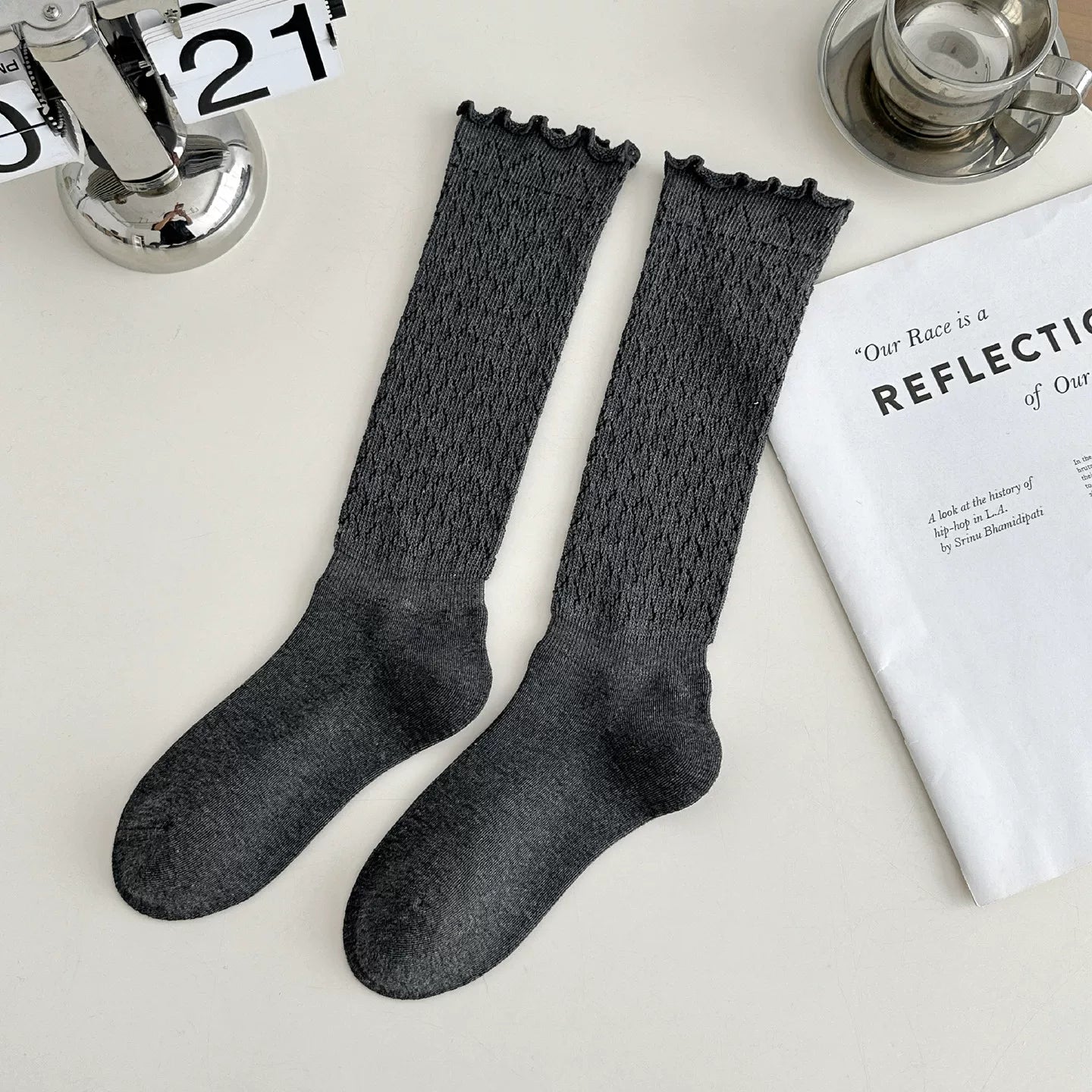 Findszx | Women’s Retro Knit Calf Socks with Lace Trim for Spring & Autumn Wear