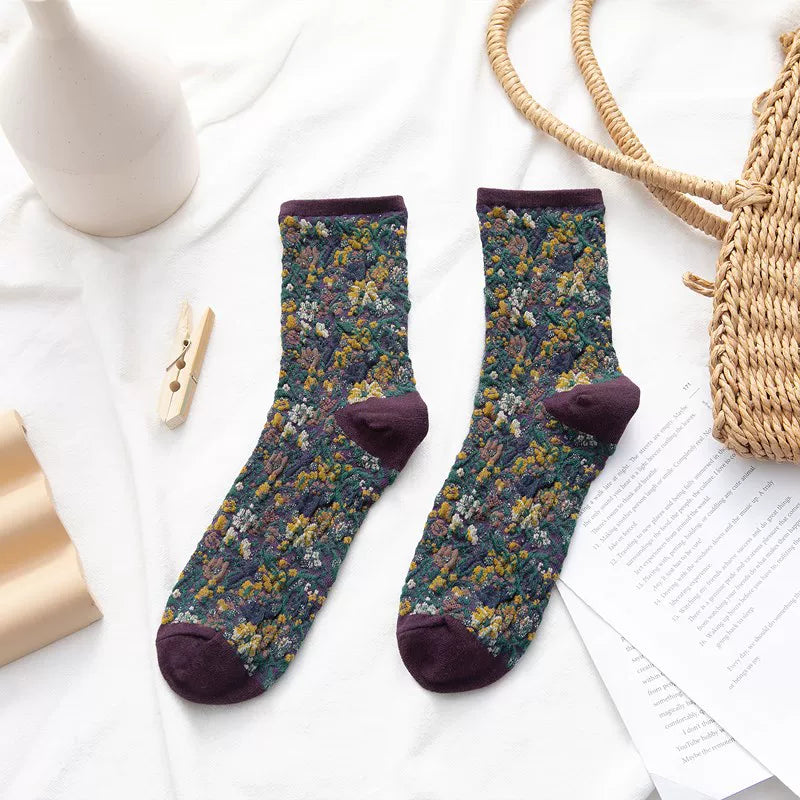 Findszx | Women’s Floral Lace Mid-Calf Cotton Socks with Delicate Knit Texture for Autumn & Winter Wear