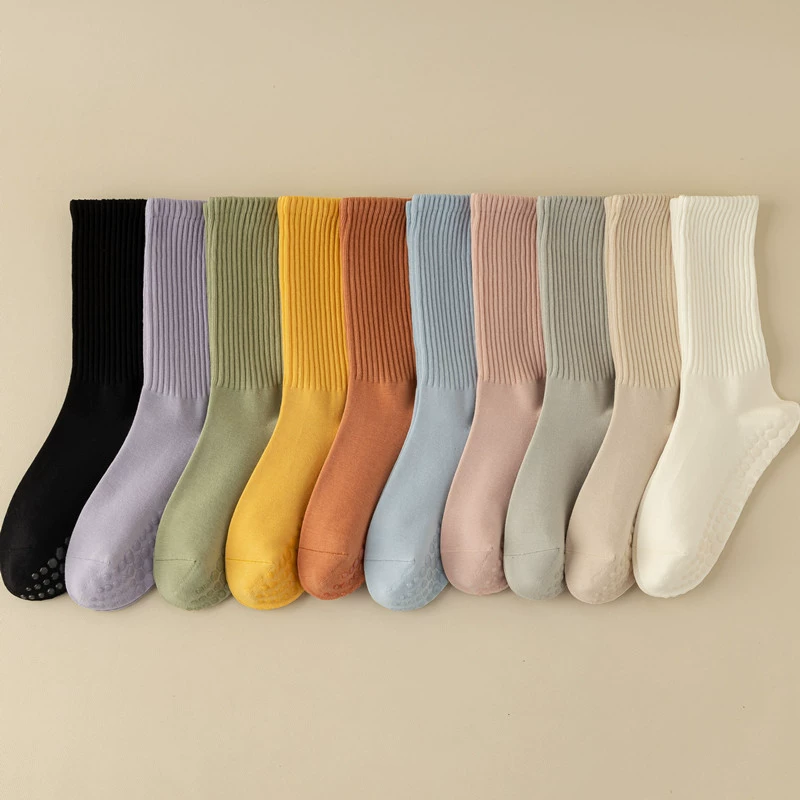 Findszx | Women’s Solid Color Mid-Calf Yoga Socks with Grip for Pilates & Indoor Fitness