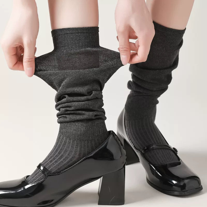 Findszx | Relaxed Scrunch-Style Calf Socks for Women, Lightweight Mid-High Design, Everyday Casual Wear