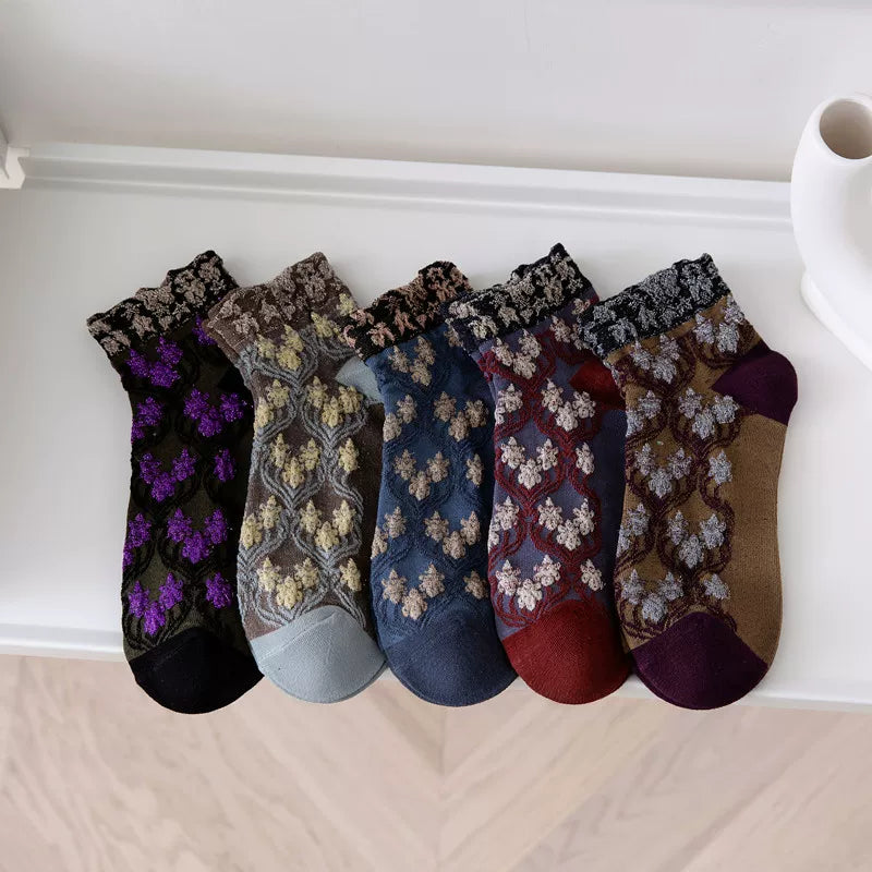 Findszx | 3-Pair Women’s Floral Cotton Lace Ankle Socks Set for Spring & Autumn Wear