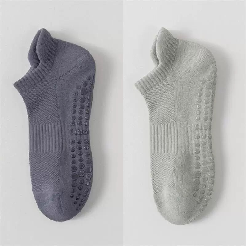 Findszx | Men’s Cushioned Mid-Calf Cotton Yoga Socks with Silicone Grip for Pilates & Indoor Fitness