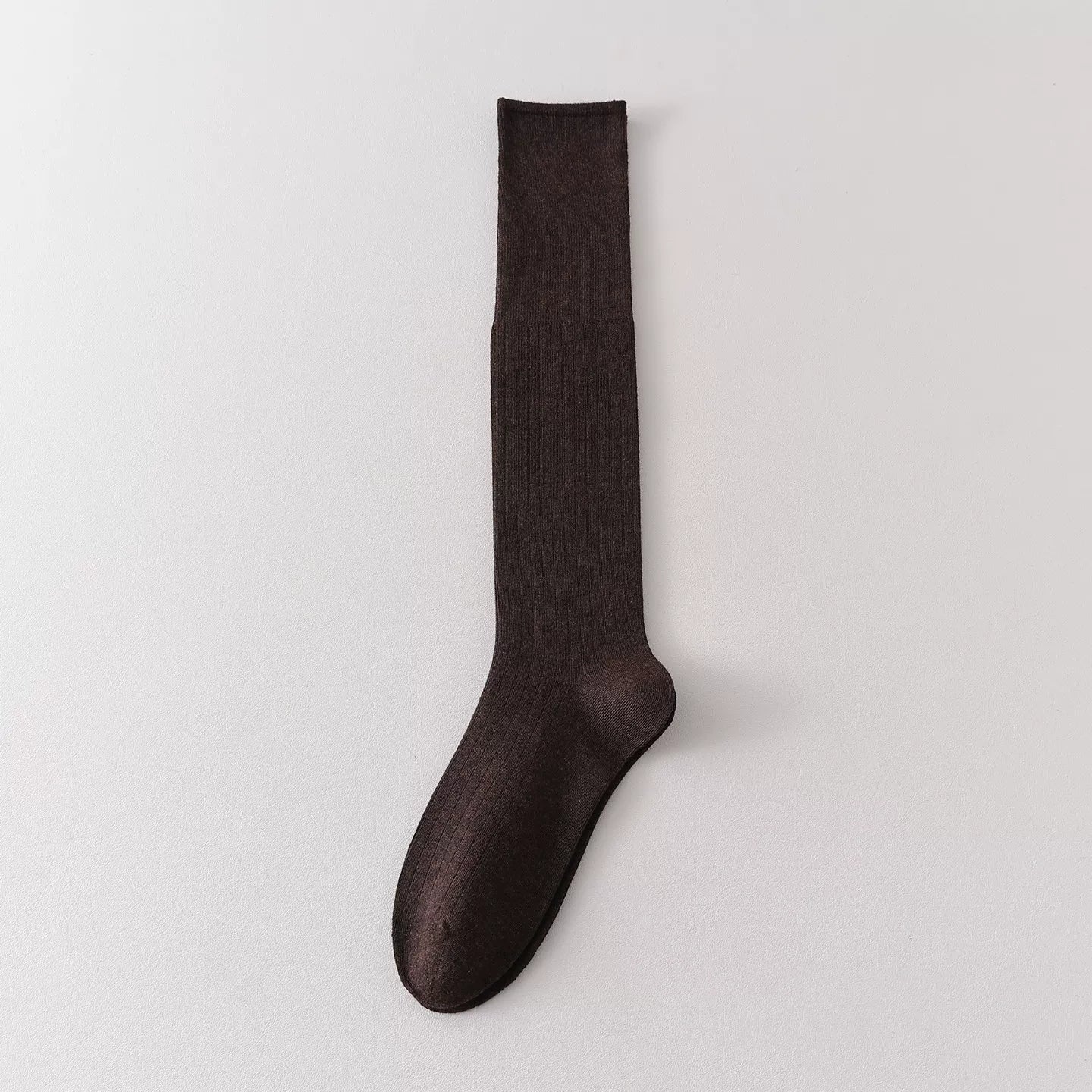 Findszx | Women’s Lightweight Wool-Blend Calf Socks in Solid Colors for Spring & Autumn Wear