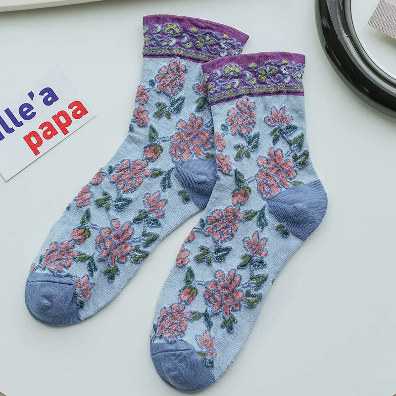 Findszx | Women’s Floral Pattern Cotton Mid-Calf Socks with Lace Detail for Spring & Autumn Wear