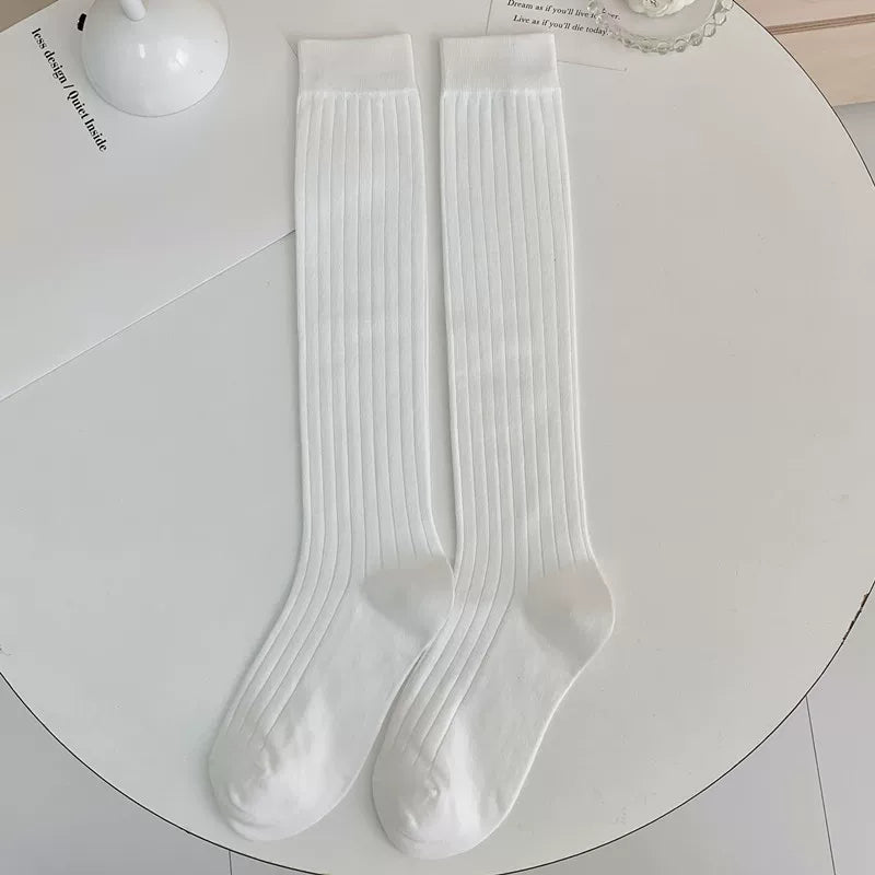 Findszx | Women’s Gray Knee-High Cotton Socks with Vertical Stripe Texture for Spring & Summer Wear