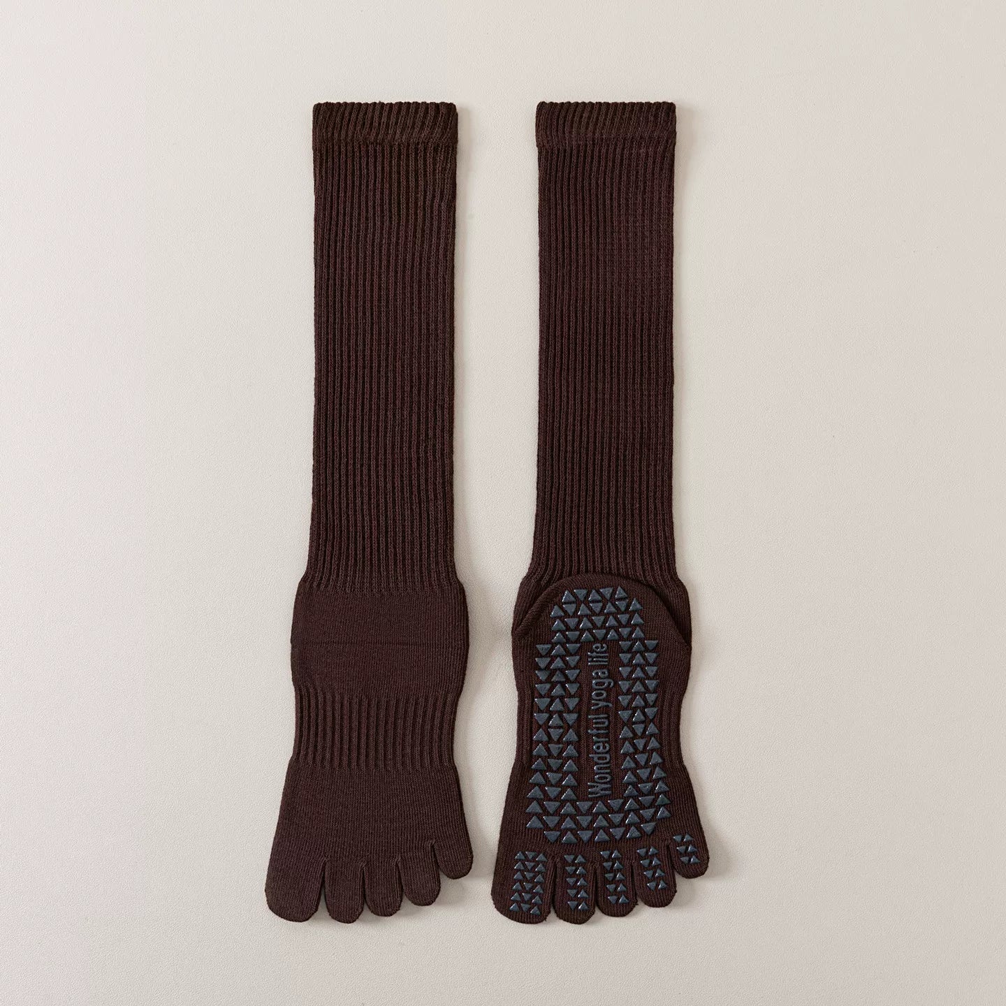 Findszx | Five-Toe Calf Socks in Warm Neutral Tones, Lightweight Design for Yoga & Pilates Wear