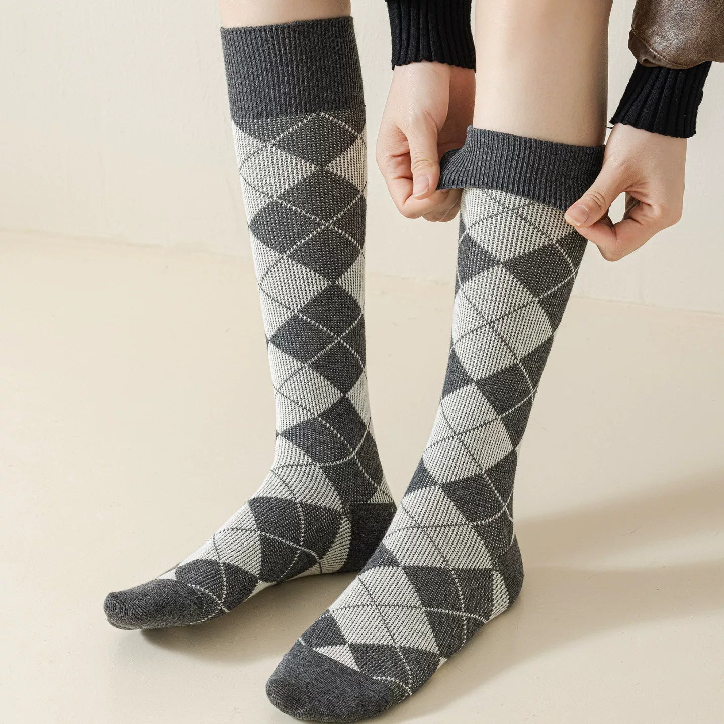 Findszx | Women’s Retro-Inspired Knee-High Cotton Socks with Diamond Pattern for Autumn & Winter Wear