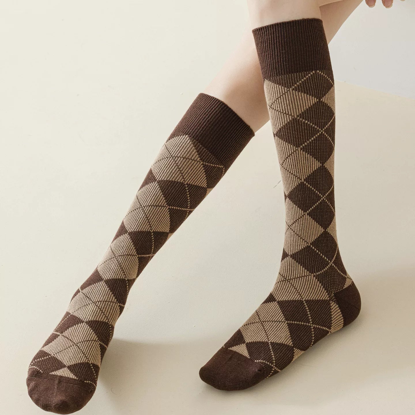 Findszx | Women’s Retro-Inspired Knee-High Cotton Socks with Diamond Pattern for Autumn & Winter Wear