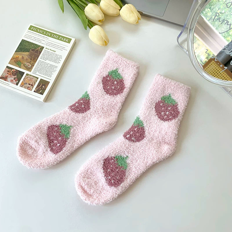 Findszx | Soft Plush Mid-Calf Home Socks for Women, Cozy Cartoon Design, Winter Indoor Wear