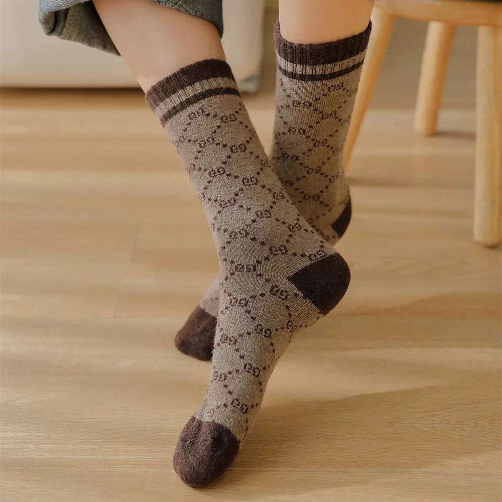 Findszx | Thick Knit Mid-Calf Socks for Women, Soft Textured Design, Autumn & Winter Everyday Wear