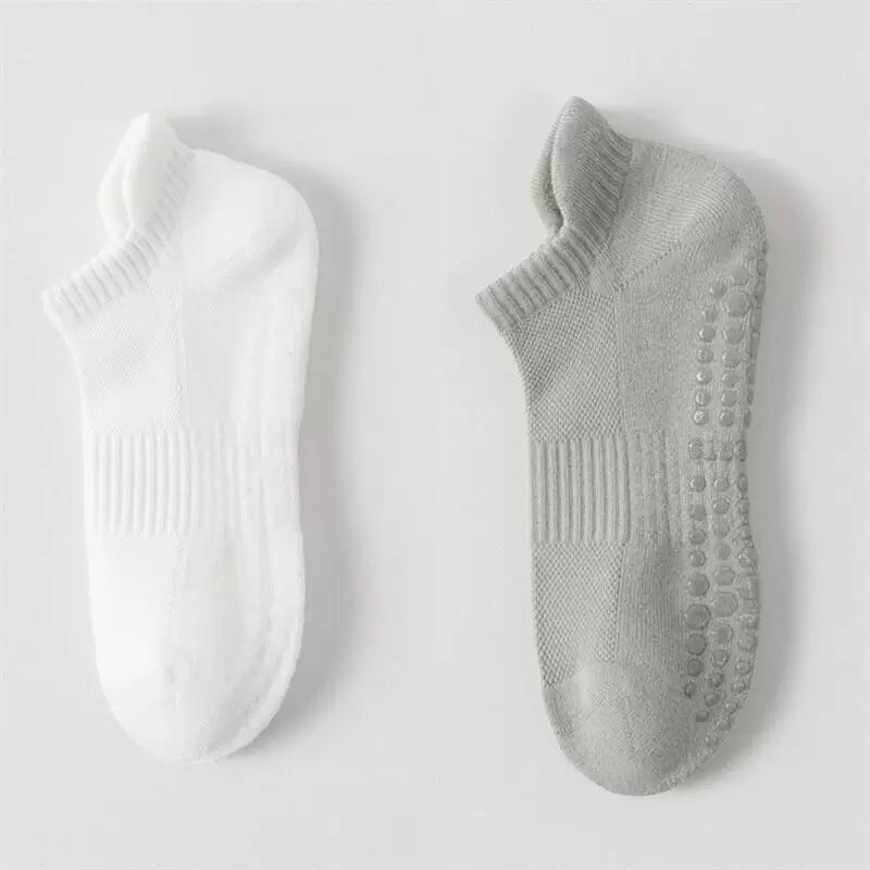 Findszx | Men’s Cushioned Mid-Calf Cotton Yoga Socks with Silicone Grip for Pilates & Indoor Fitness