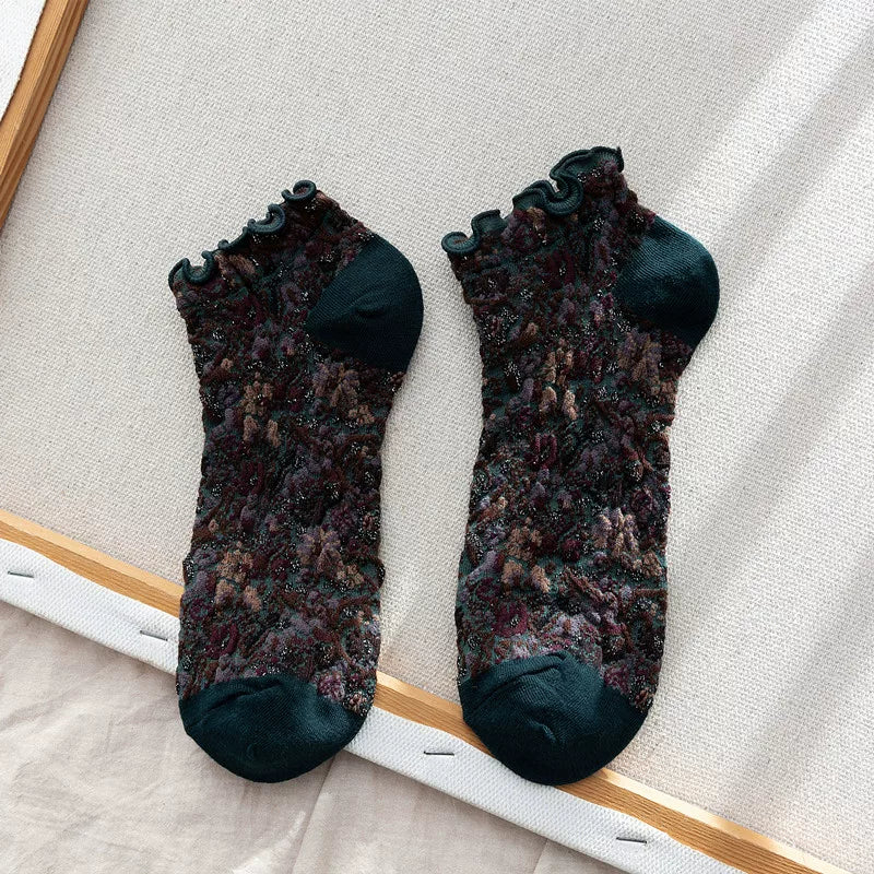 Findszx | Women’s Floral Lace Cotton Ankle Socks with Retro Pattern for Spring & Autumn Wear