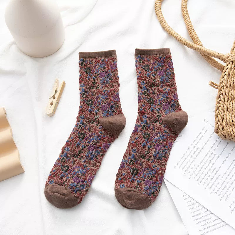 Findszx | Women’s Floral Lace Mid-Calf Cotton Socks with Delicate Knit Texture for Autumn & Winter Wear