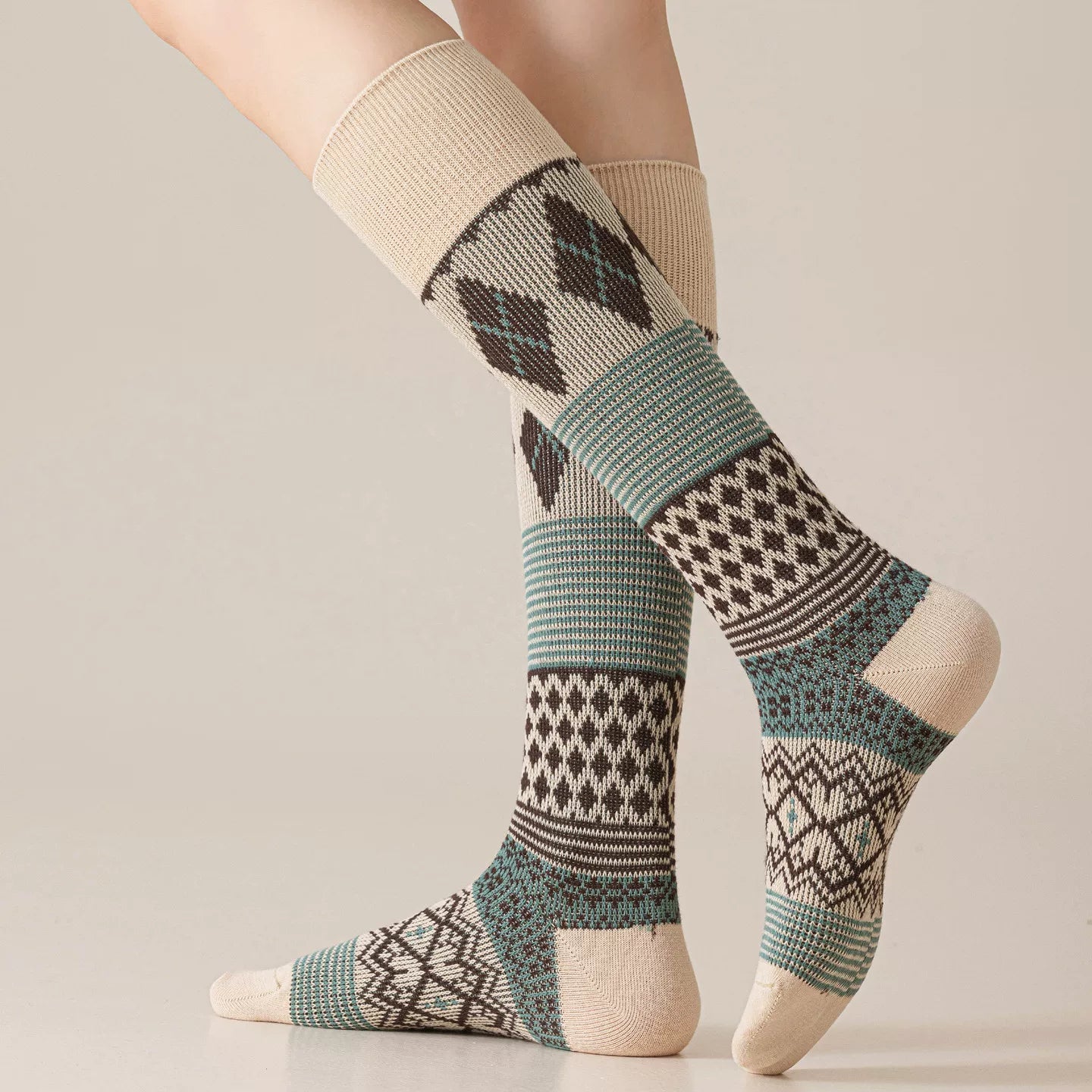 Findszx | Women’s Retro Diamond-Pattern Double-Knit Calf Socks in Cotton for Everyday Wear