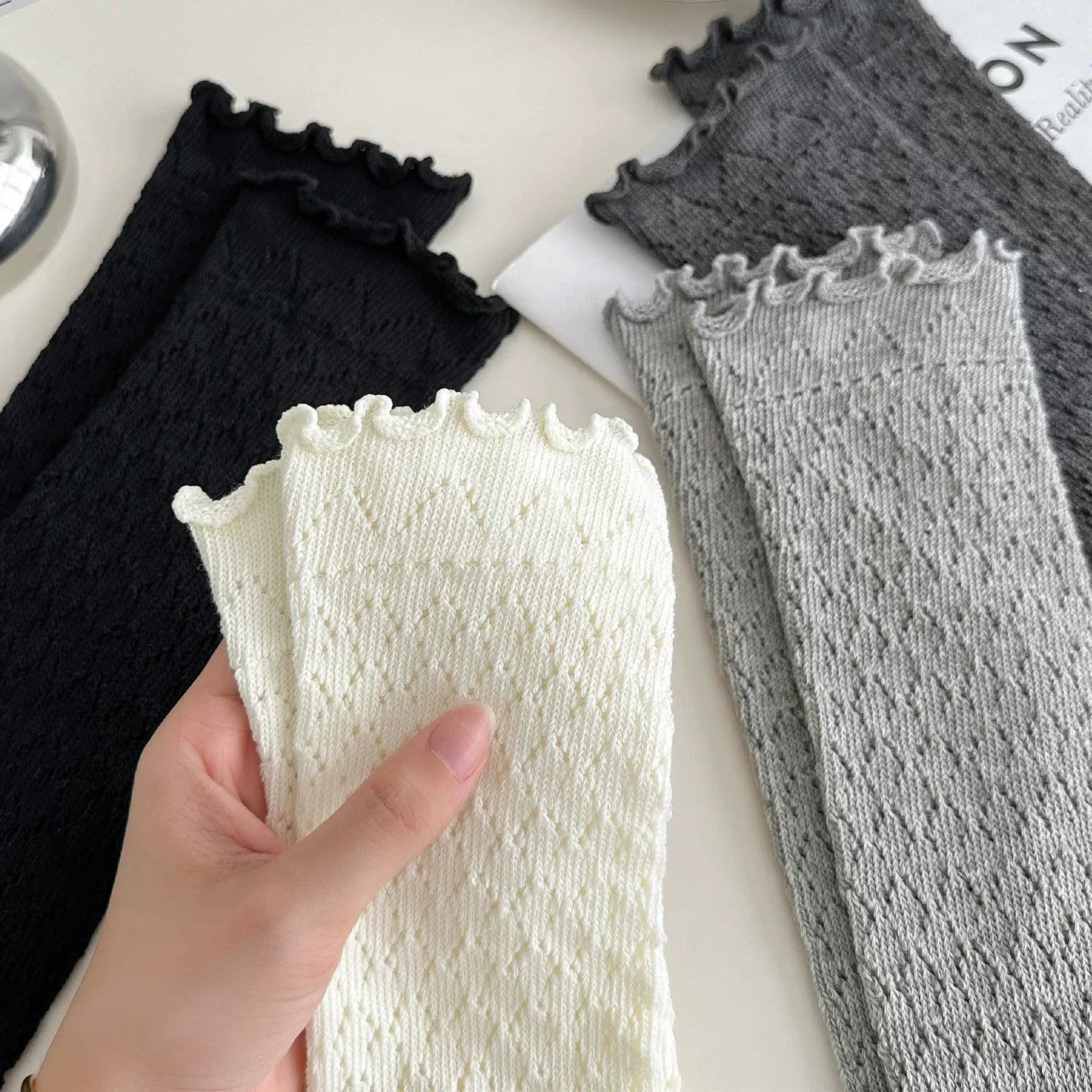 Findszx | Women’s Retro Knit Calf Socks with Lace Trim for Spring & Autumn Wear