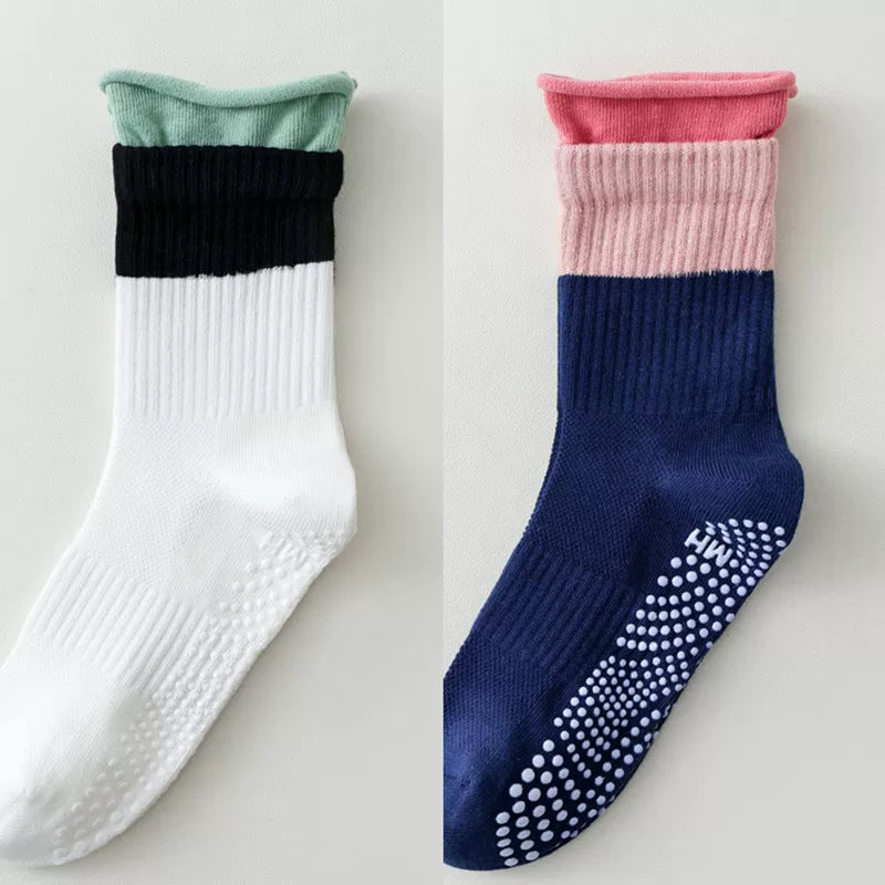 Findszx | Women’s Color-Block Mid-Calf Yoga Socks with Silicone Grip for Pilates & Indoor Fitness