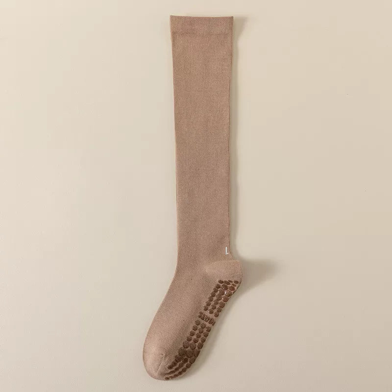 Findszx | Women’s Mid-Calf Yoga Socks with Grip for Pilates, Dance & Indoor Fitness