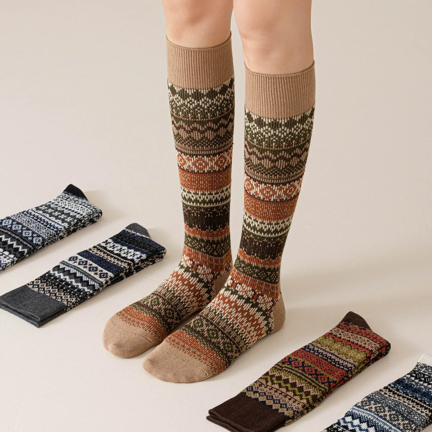 Ethnic Style Retro Calf Socks Double-Needle Fair Isle Stockings For Women In Autumn And Winter Paired With Snow Boots And Piled High Socks