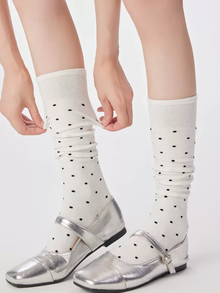 Findszx | Women’s Polka Dot Cotton Calf Socks with Light Pile Texture for Spring & Autumn Wear