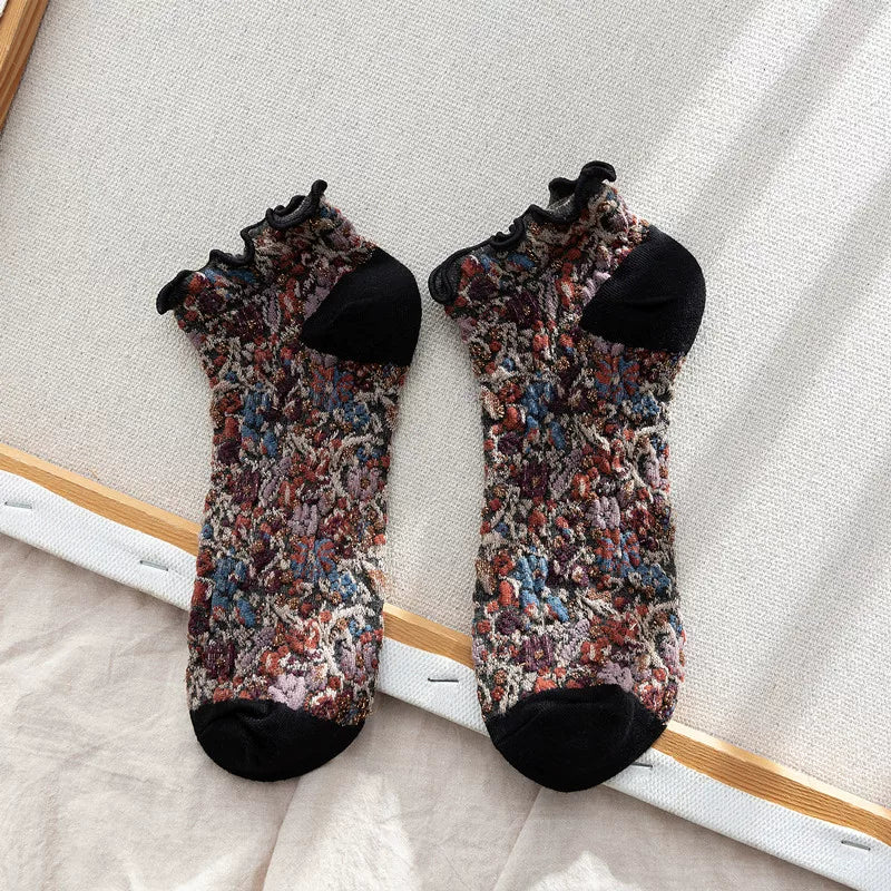 Findszx | Women’s Floral Lace Cotton Ankle Socks with Retro Pattern for Spring & Autumn Wear