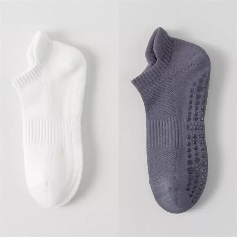 Findszx | Men’s Cushioned Mid-Calf Cotton Yoga Socks with Silicone Grip for Pilates & Indoor Fitness