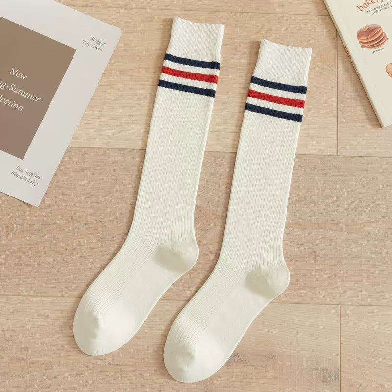 Findszx | Women’s Mid-Calf Cotton Socks in Lightweight Design for Spring & Autumn Wear