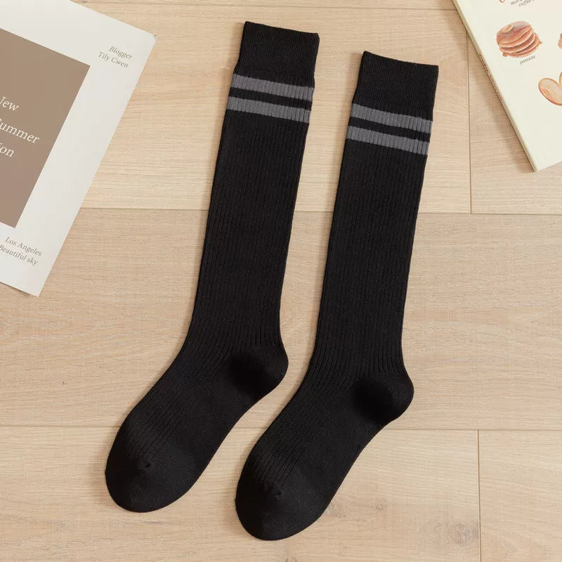 Findszx | Women’s Mid-Calf Cotton Socks in Lightweight Design for Spring & Autumn Wear