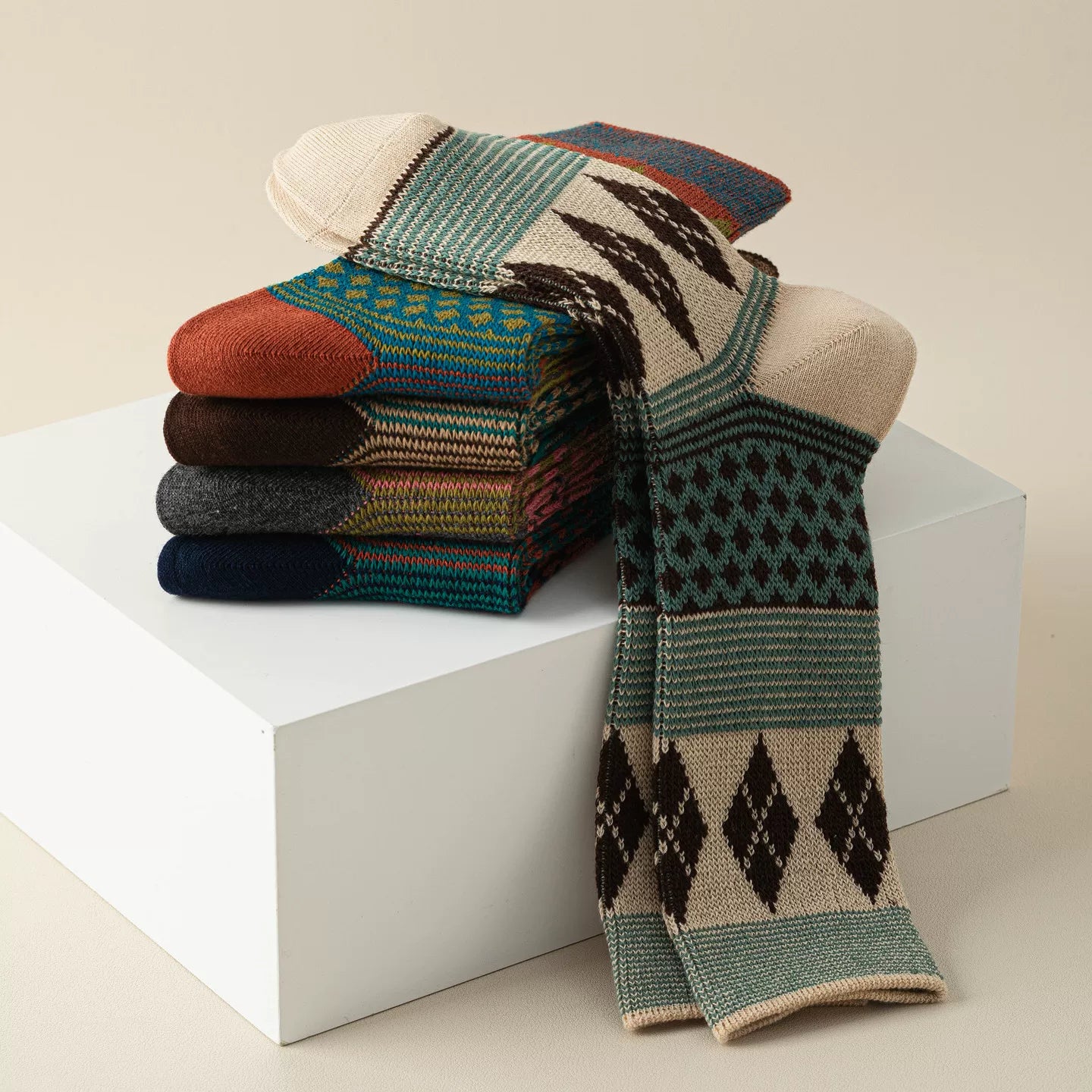 Findszx | Women’s Double-Knit Mid-Calf Cotton Socks with Soft Pile Texture for Spring & Autumn Wear